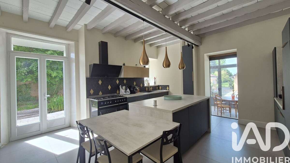 Photo 3 - Maison à BUCHERES