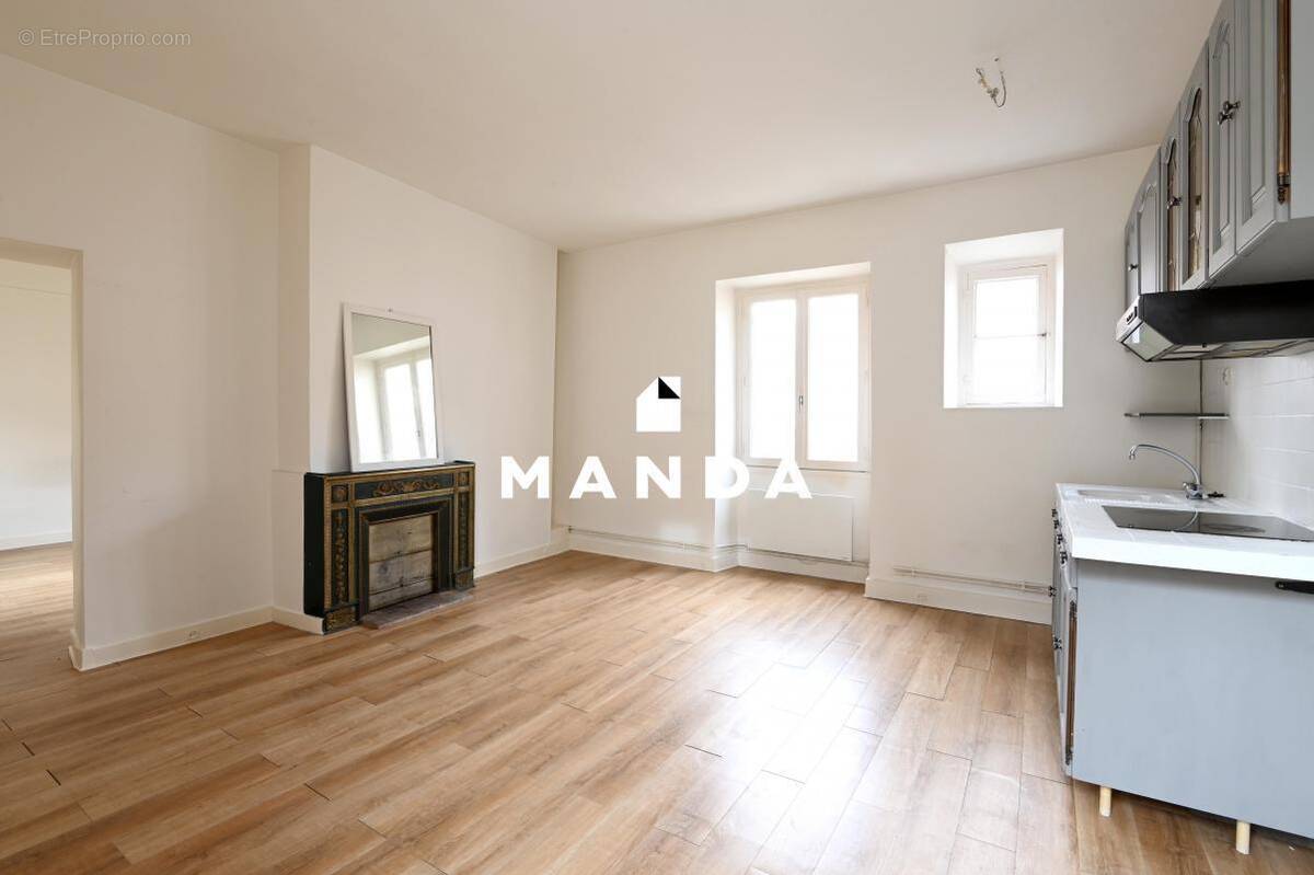 Appartement à NANTERRE