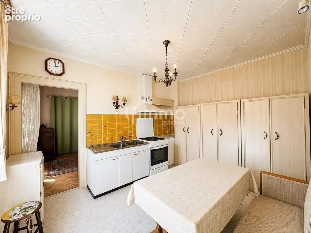 maison mitoyenne 4 pièces sur 8 ares de terrain - photo 2