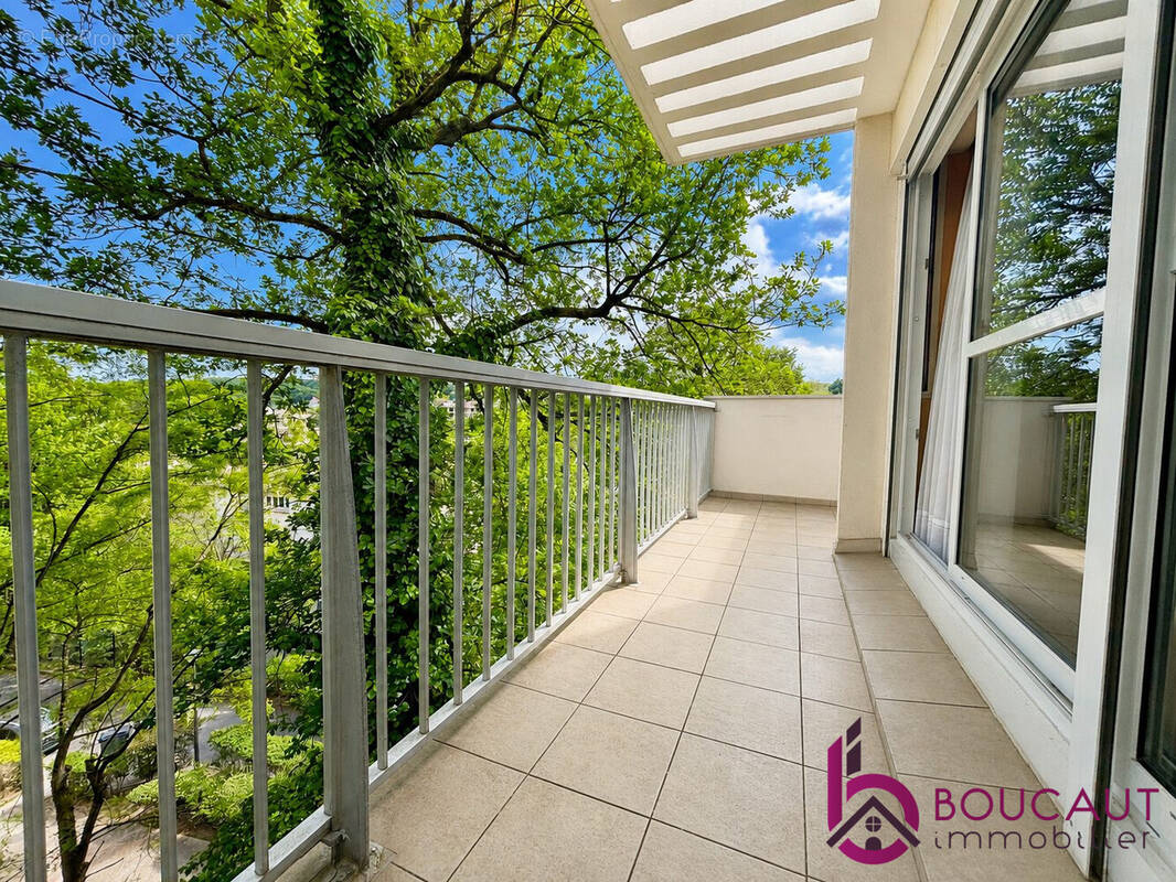 Appartement à LE PLESSIS-ROBINSON