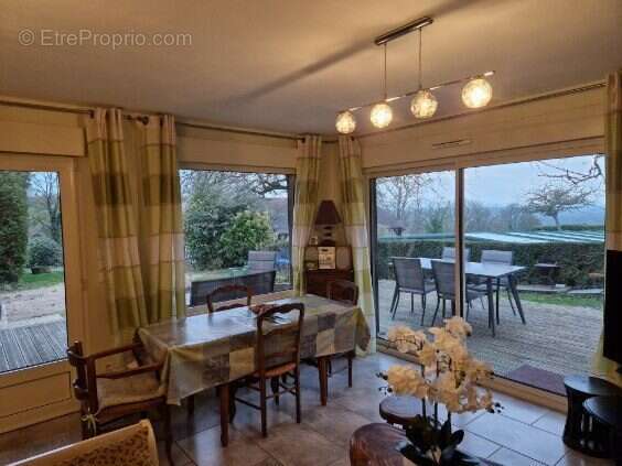 Maison à CASTILLON-EN-AUGE