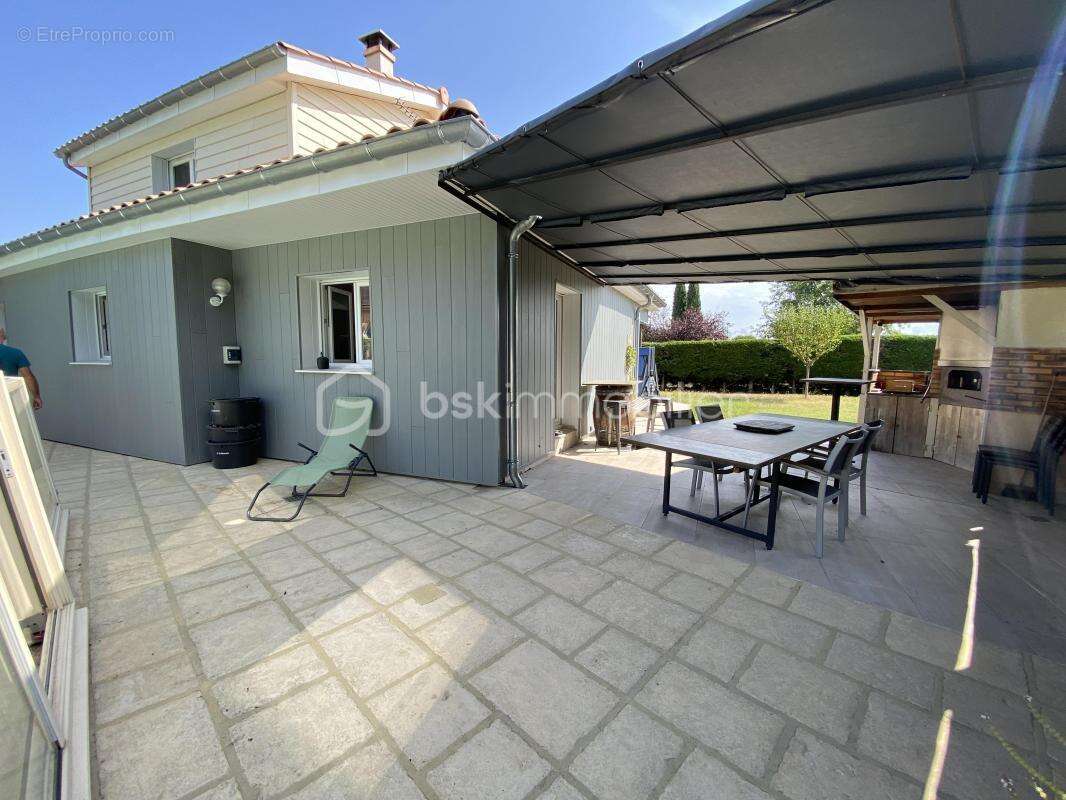 Maison à LA BOISSE