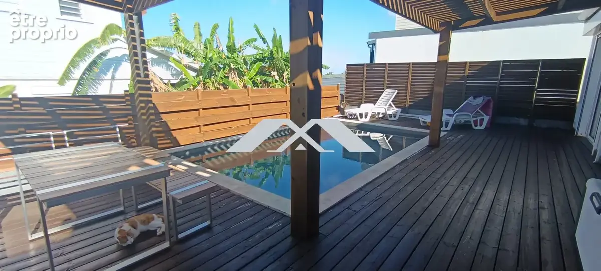 Photo Maison à Saint-Pierre au prix de 403 010€