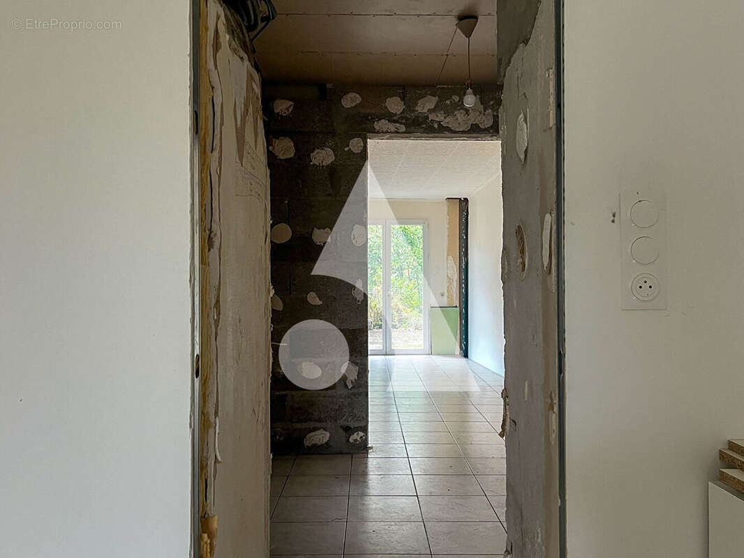 Maison à SAINTES