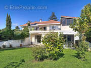 Maison à CHEVAGNY-LES-CHEVRIERES