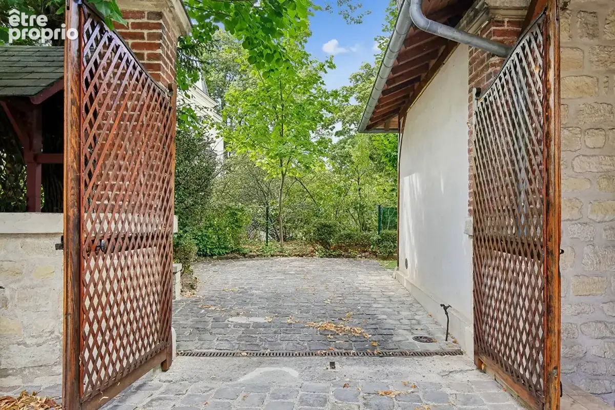 Bas de chatou - propriété de charme de 1888 - terrain paysager plein sud de 919 m² - deux habitations - photo 18