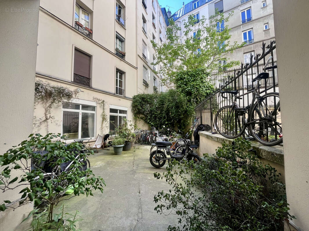 Appartement à PARIS-18E