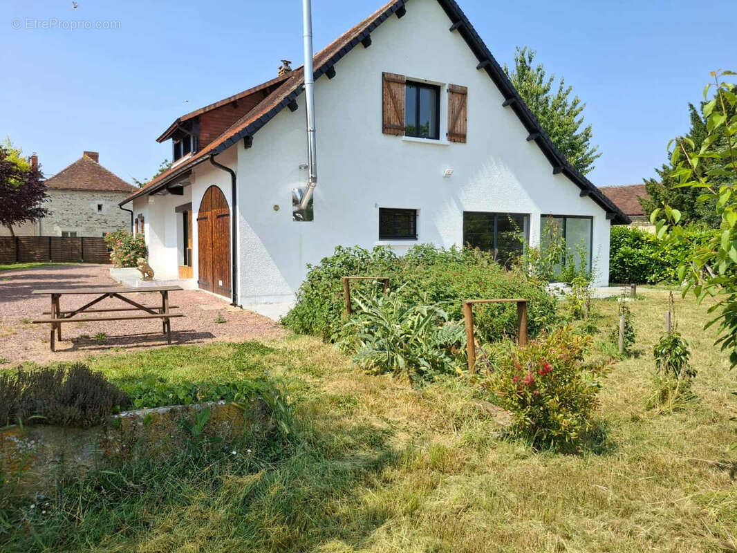 Maison 194m2 hab. - 6 chambres - garage - terrain - photo 2