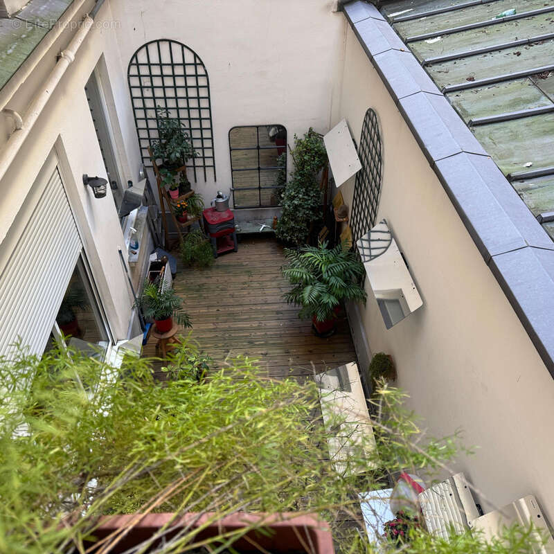 Appartement à PARIS-9E