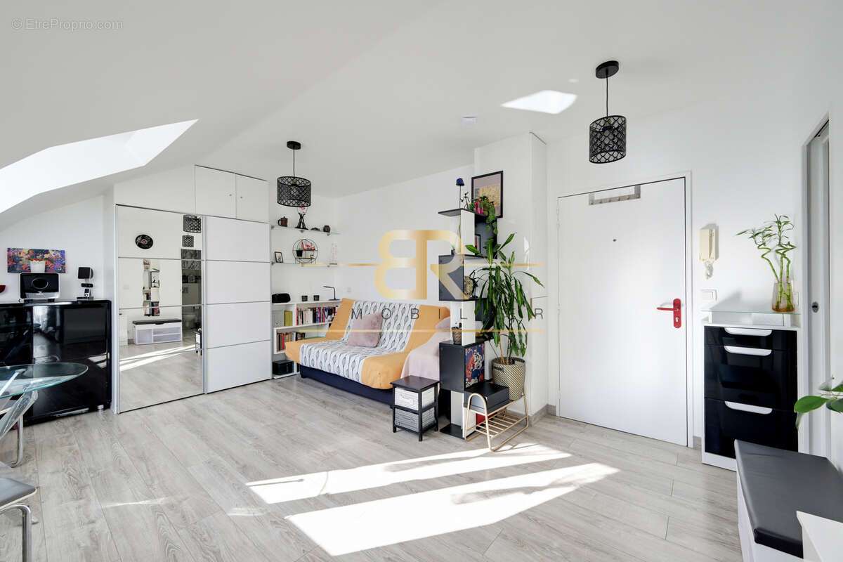 Appartement à PARIS-12E