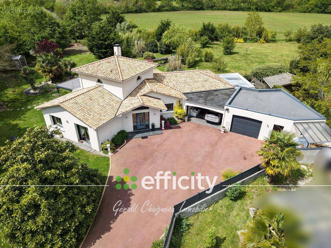 Maison à LA LIMOUZINIERE