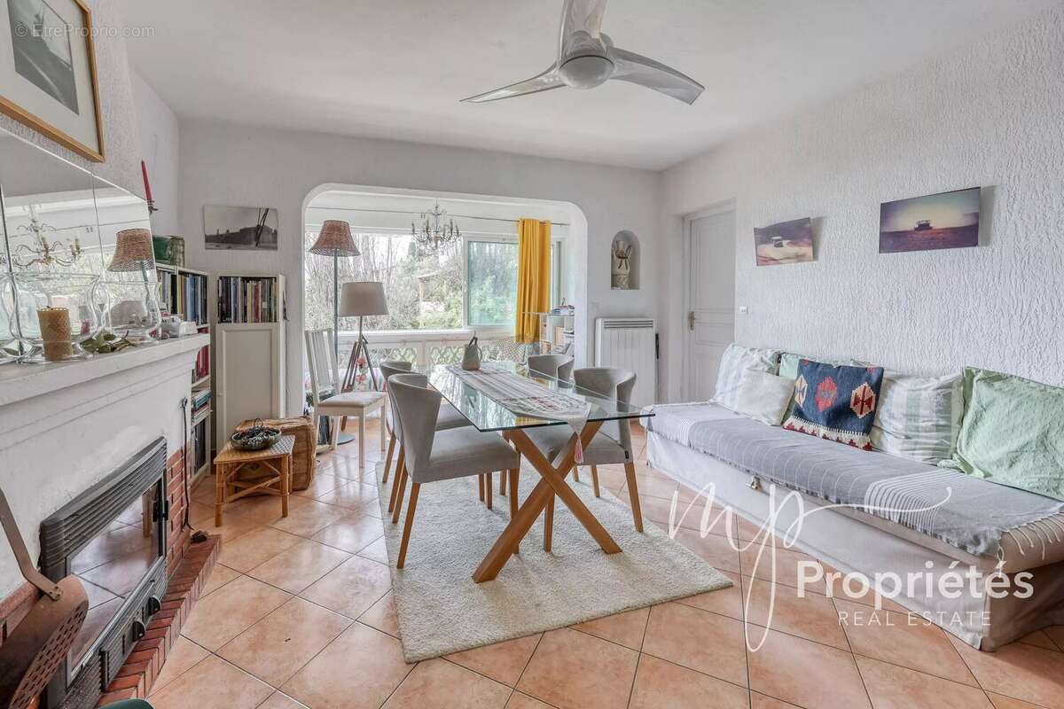 Appartement à RAYOL-CANADEL-SUR-MER