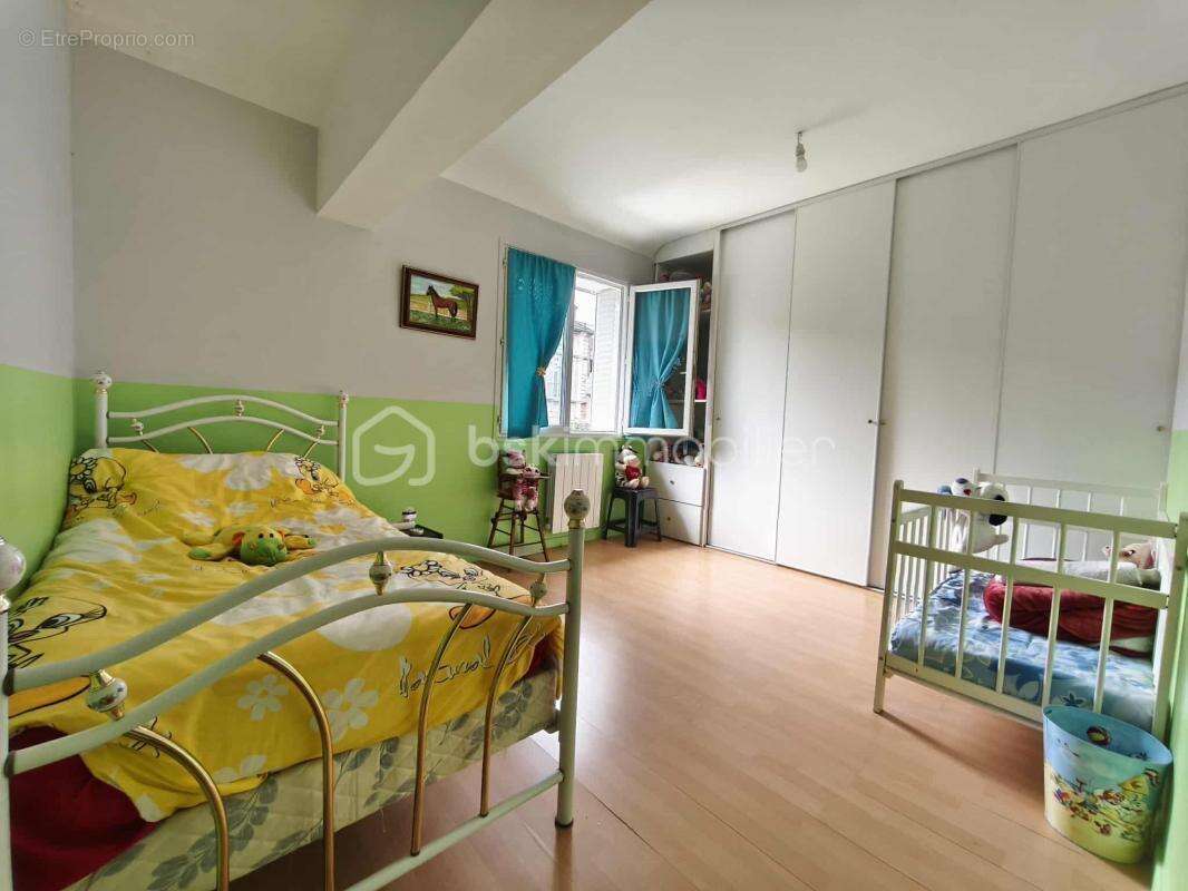Maison de 150 m², 3 chambres et 1 bureau - photo 16