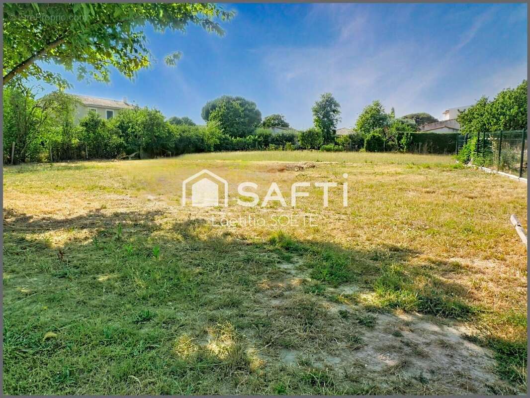 Terrain 891 m² à Daux  - photo 3