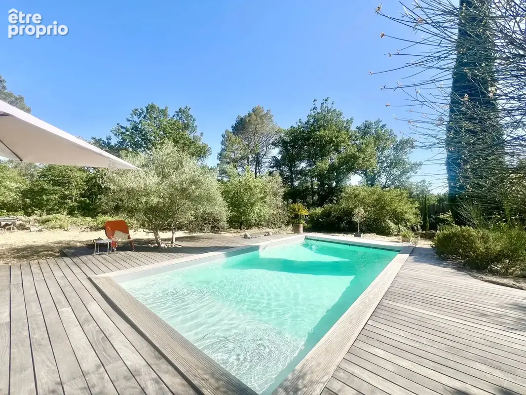 Villa d'architecte sur 5 350 m² de terrain avec piscine - photo 2