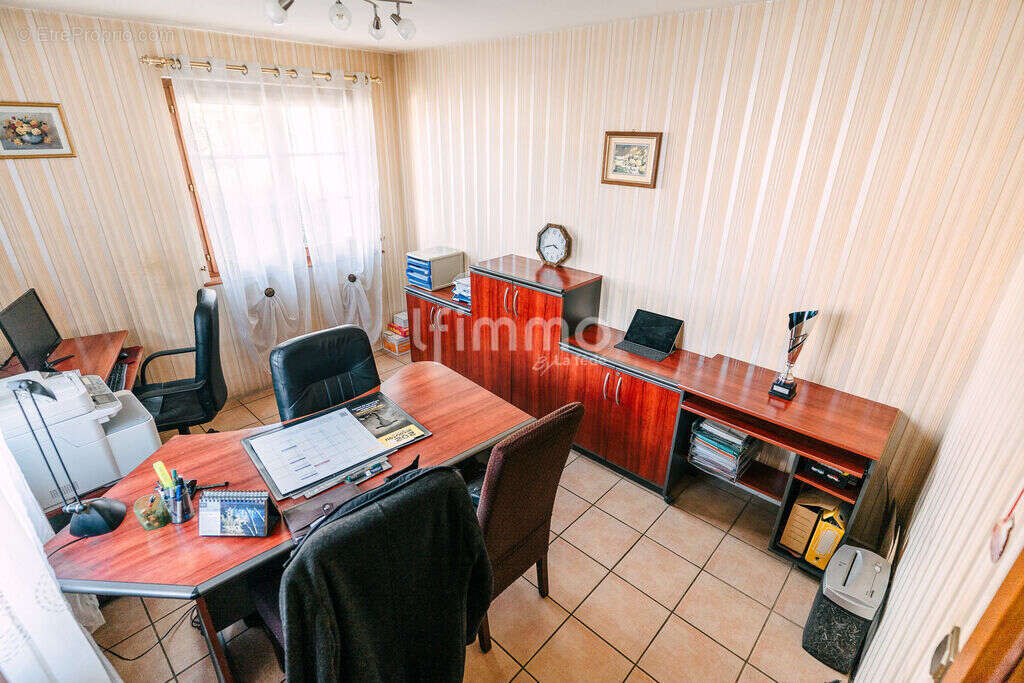 Grande maison 8 pièces 175 m2 Ruelisheim - photo 17