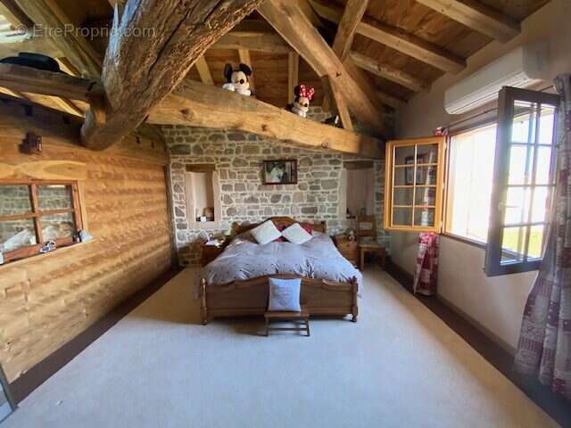 Maison à CORCELLES-EN-BEAUJOLAIS