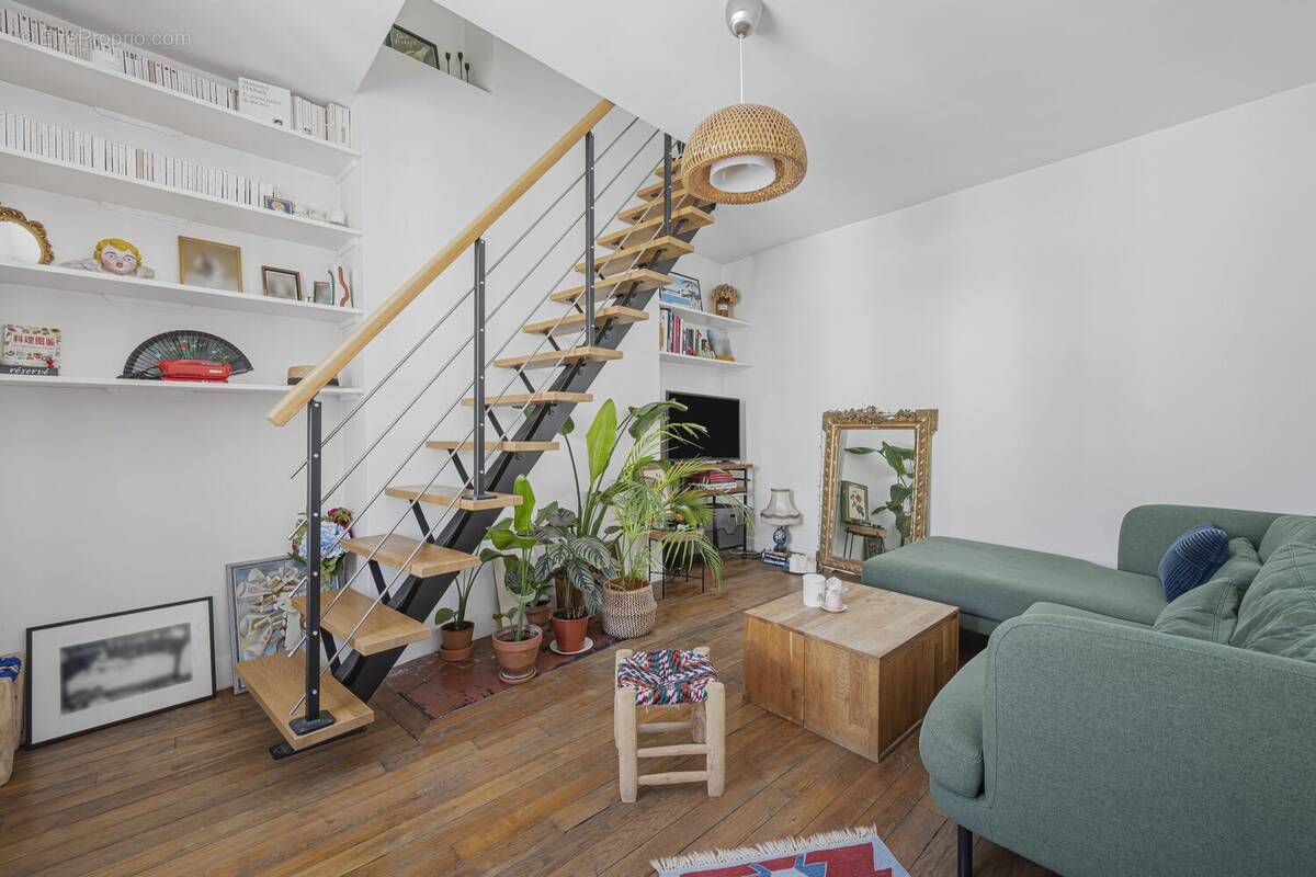 Appartement à PARIS-18E