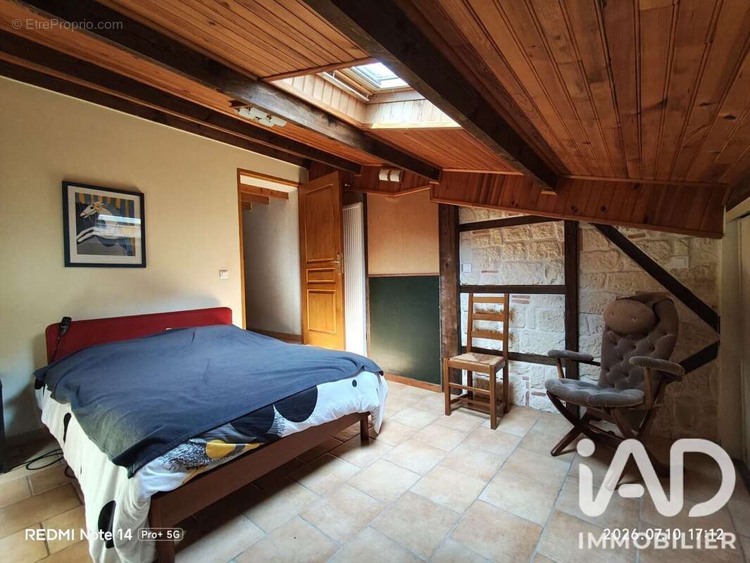 Maison 154 m² à Ambrus  - photo 9