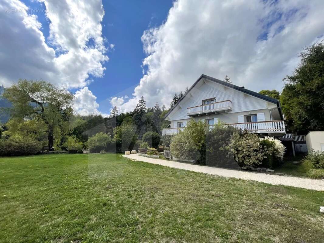 Appartement à SAINT-NIZIER-DU-MOUCHEROTTE
