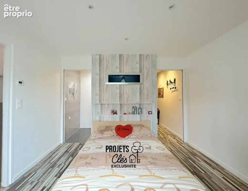 Charmante maison de bourg entièrement rénovée en 2020, d'une superficie de 105 m2 habitables. - photo 6