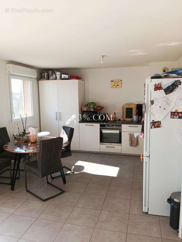 Appartement à POUSSAN