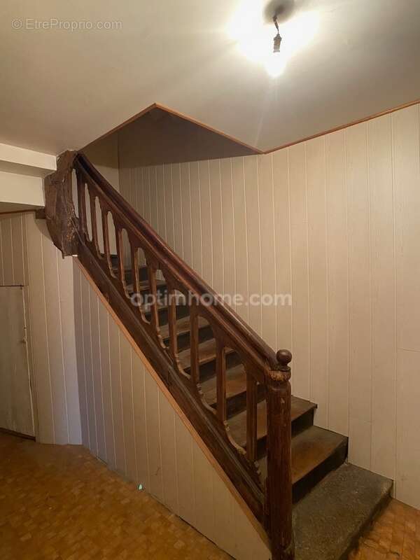 Maison à CHATEAUPONSAC