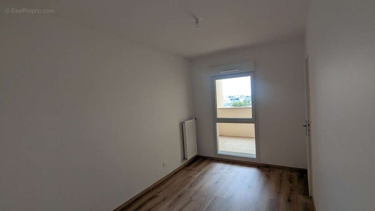 Appartement à CHENOVE