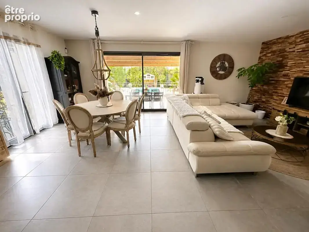 Maison de 5 pièces de 120 m² à Cers - photo 4