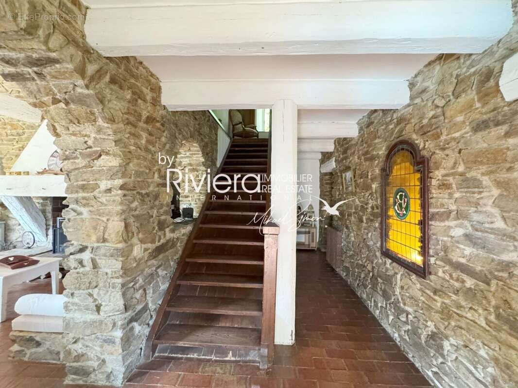 Propriété au charme provençal sur une parcelle de 2821m2 ave - photo 12