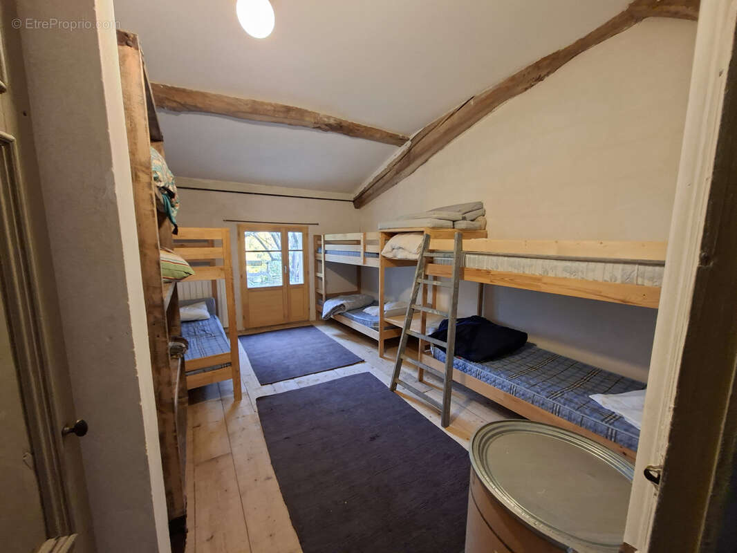 Maison à SAINT-PIERRE-DE-CLAIRAC