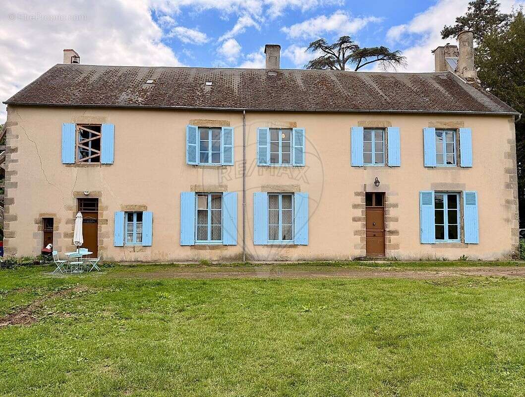 Maison à YGRANDE