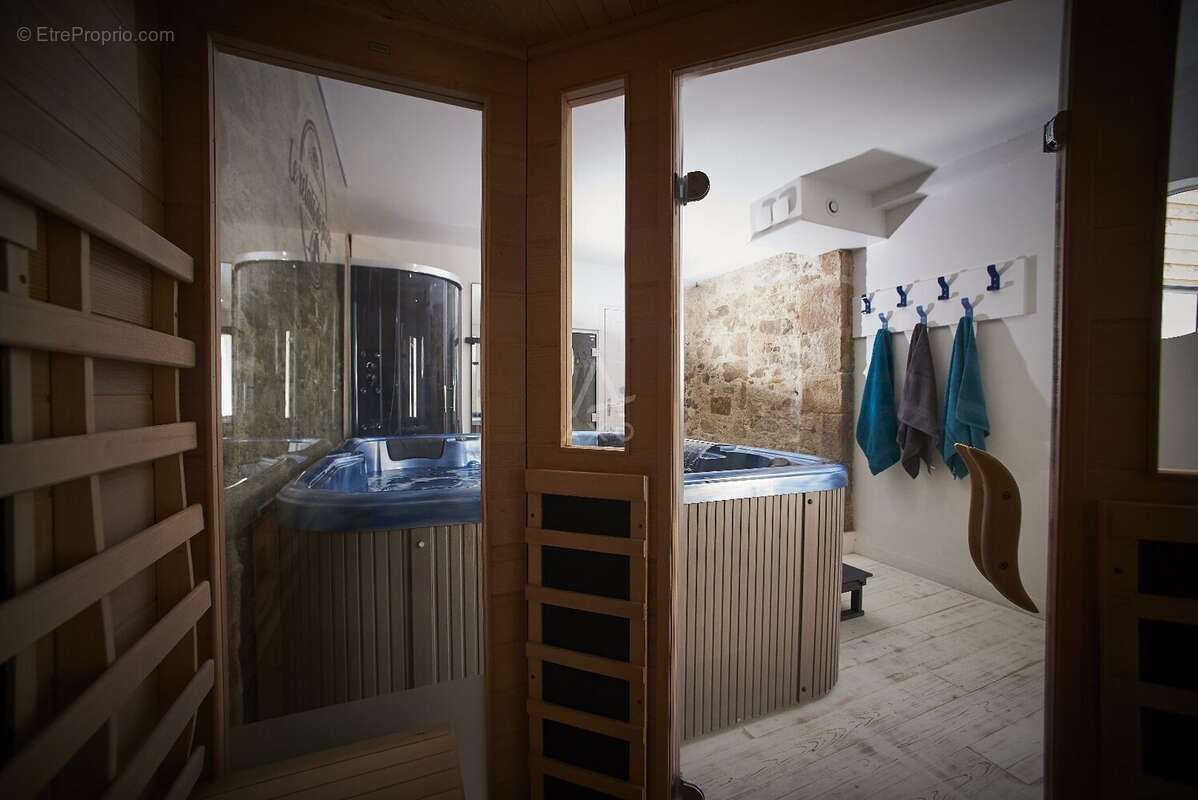 Maison à MORTAGNE-SUR-SEVRE