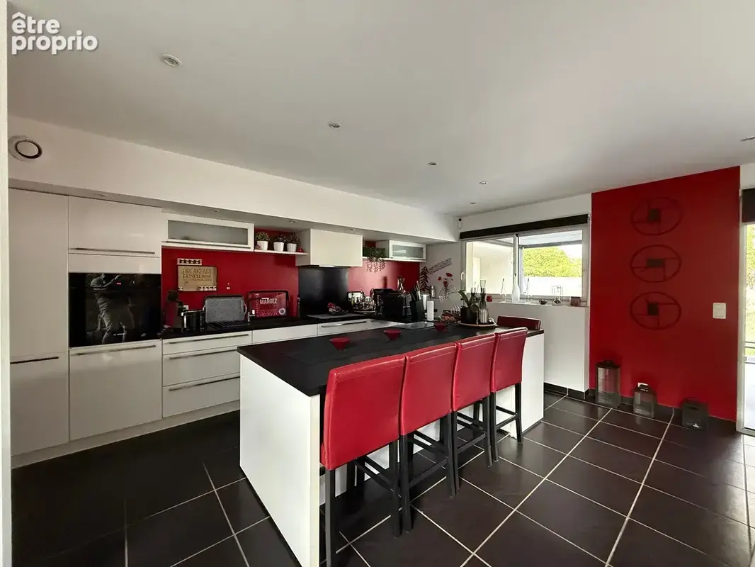 Maison 6 pièces 190 m² à vendre à Issoudun (36100) - photo 5