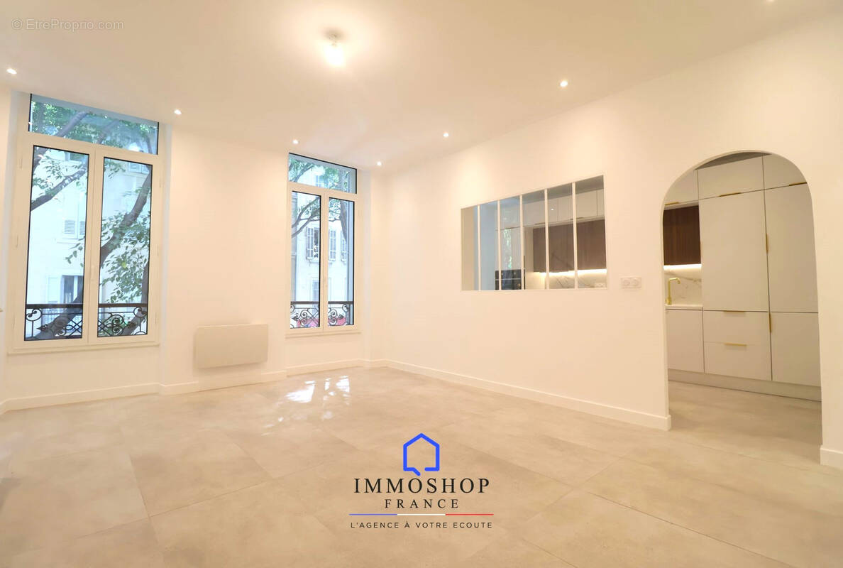 Appartement à MARSEILLE-1E