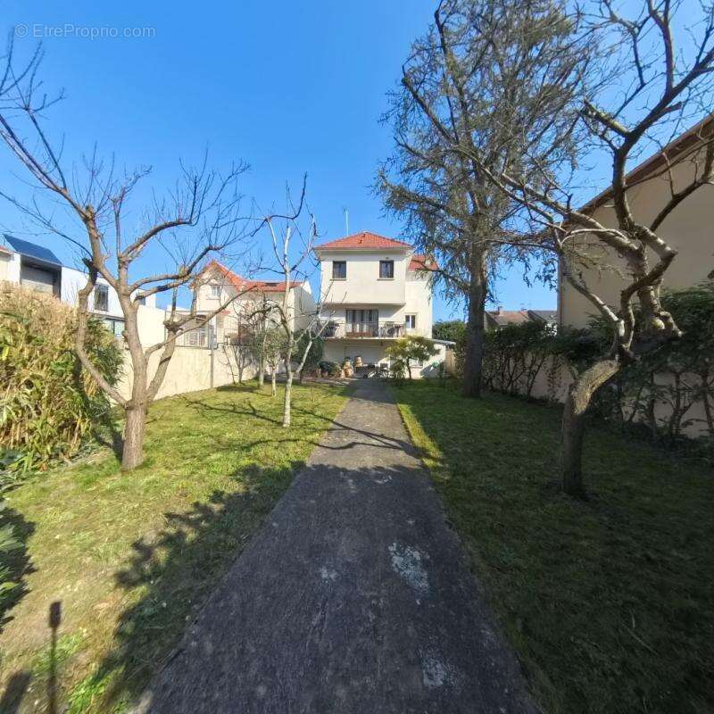 Maison à MAISONS-ALFORT