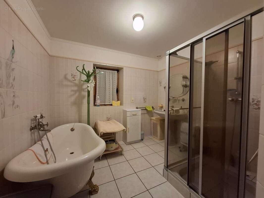 Ensemble immobilier SAINT CLAIR DE HALOUZE (61) - photo 6