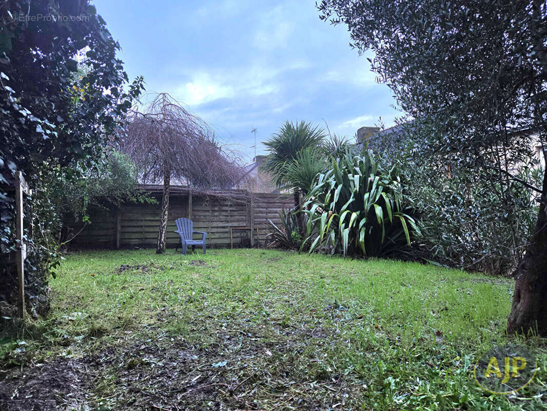 Maison à SAINT-JEAN-BREVELAY