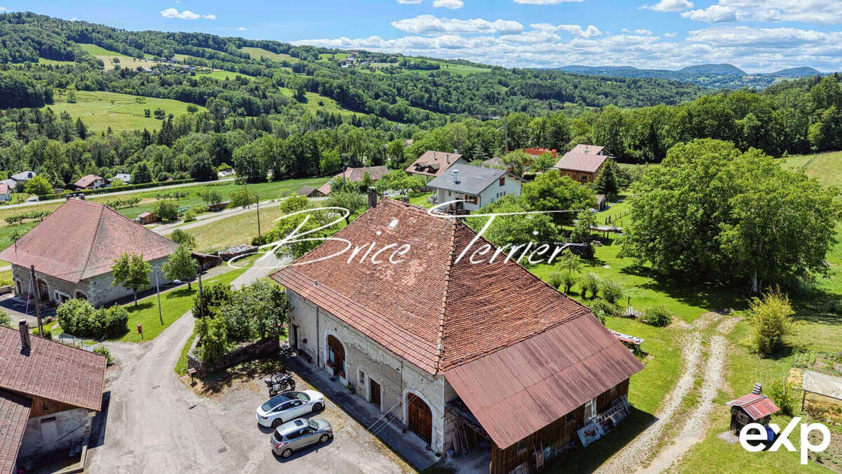 Maison à EVIRES