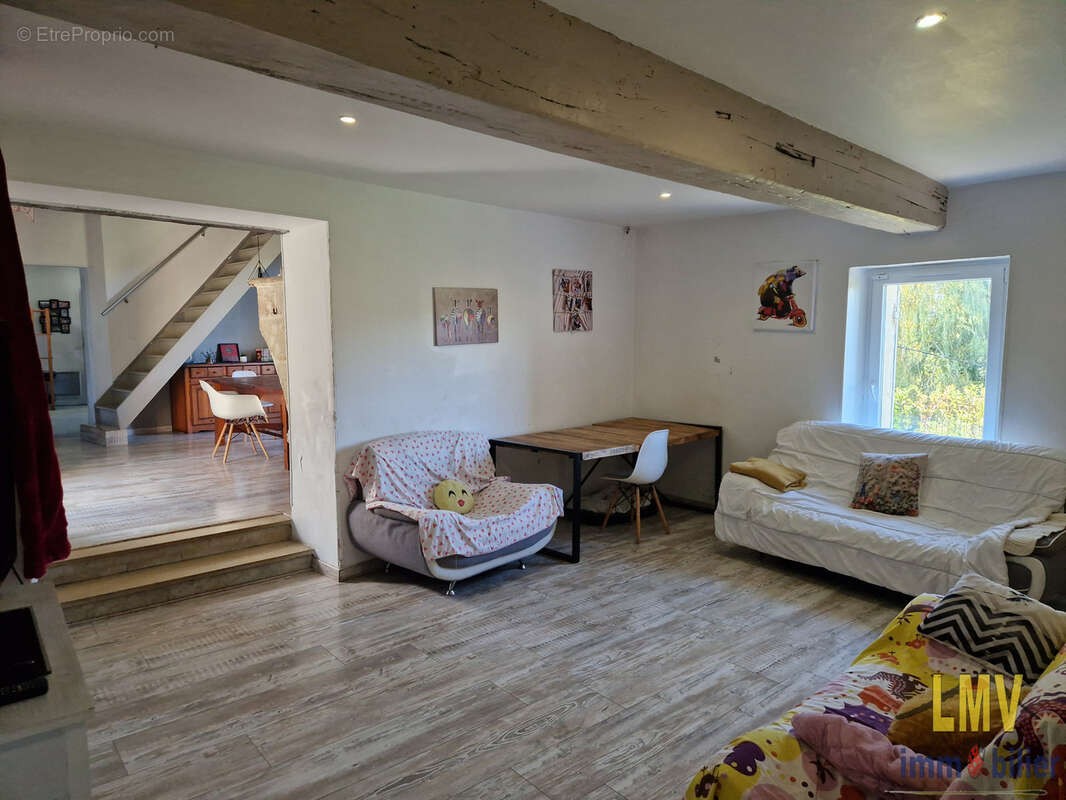 Maison à RAUZAN