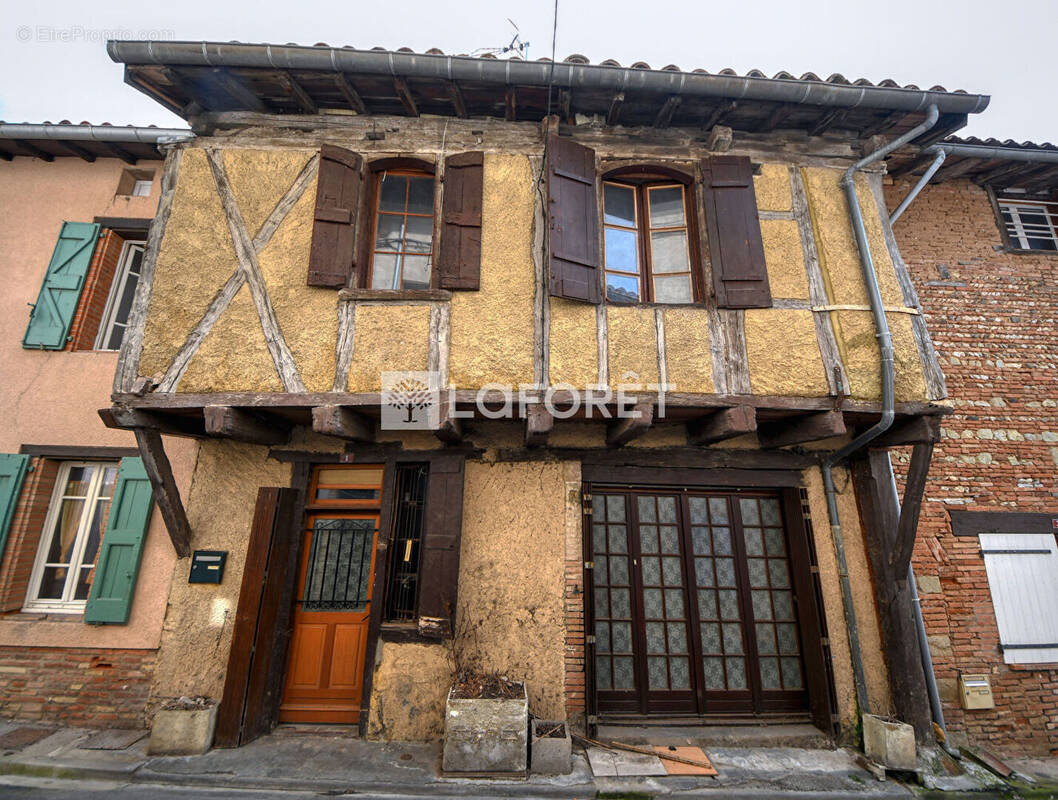 Maison à LISLE-SUR-TARN