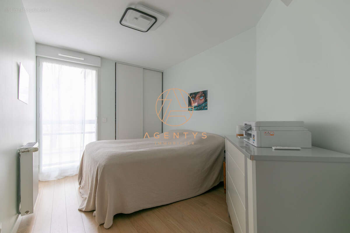 Appartement à SAINT-MAUR-DES-FOSSES