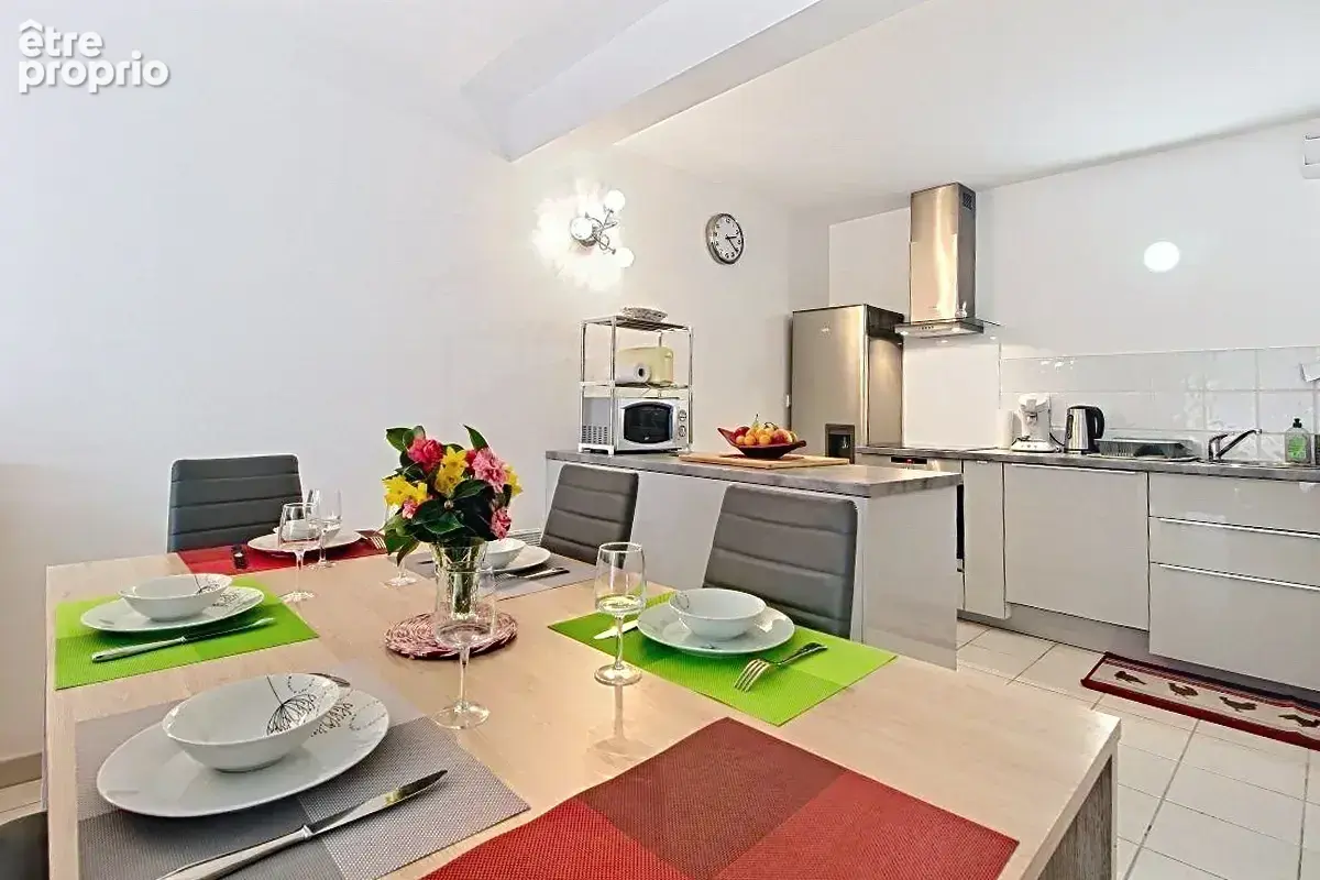 Perros Guirec - Grand Appartement Récent au Coeur du Centre Ville - Emplacement très Recherché - photo 2