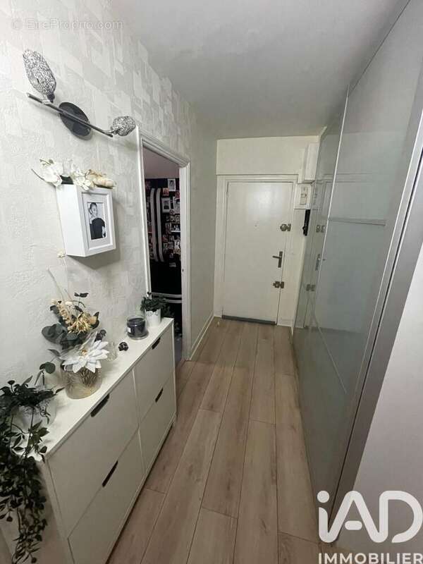 Photo 7 - Appartement à SAINT-GERMAIN-LES-ARPAJON