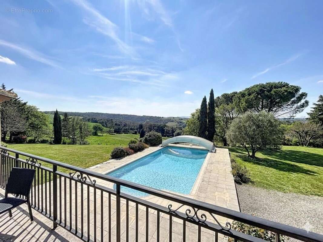 Photo 2 - Maison à MONTREAL