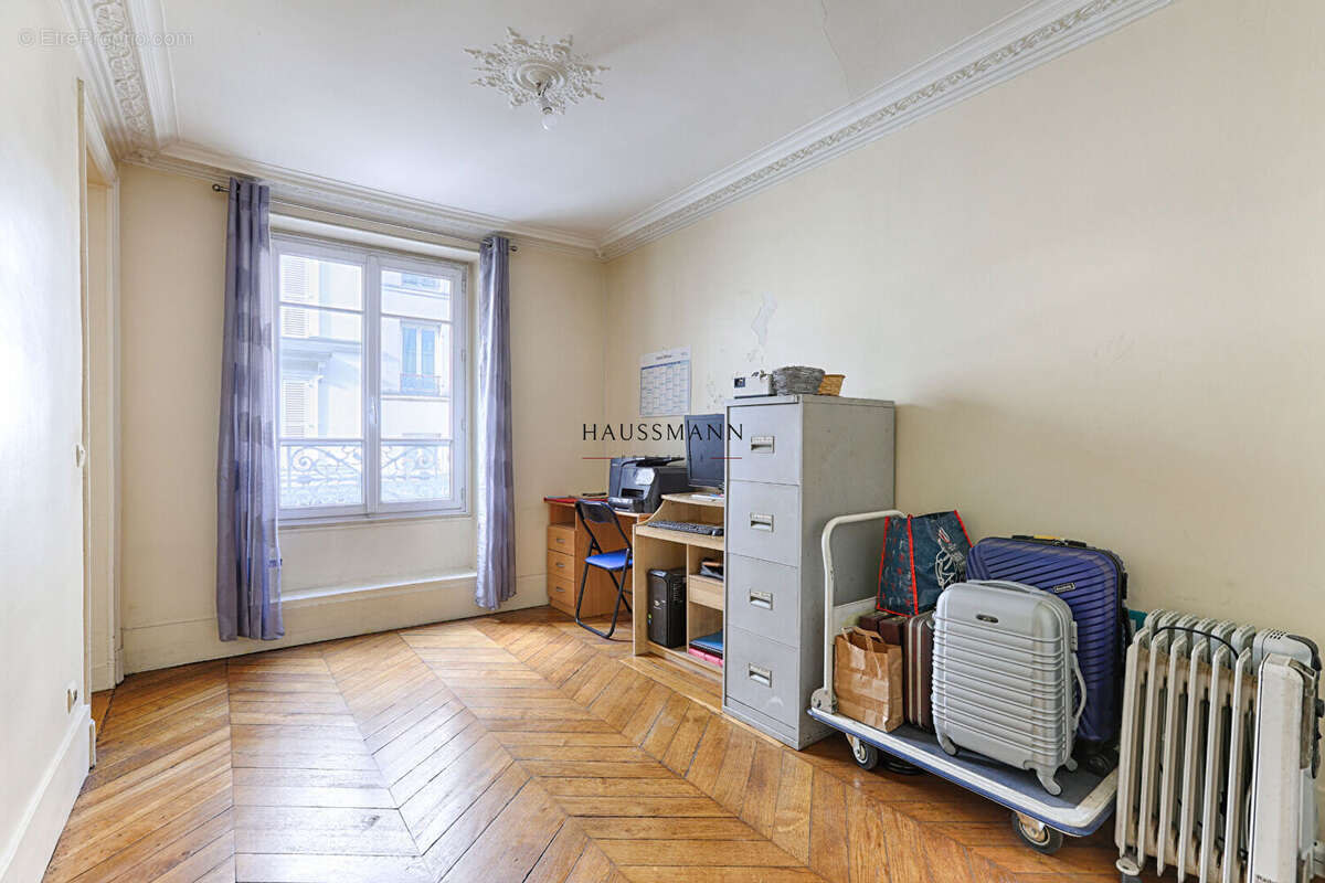 Appartement à PARIS-9E
