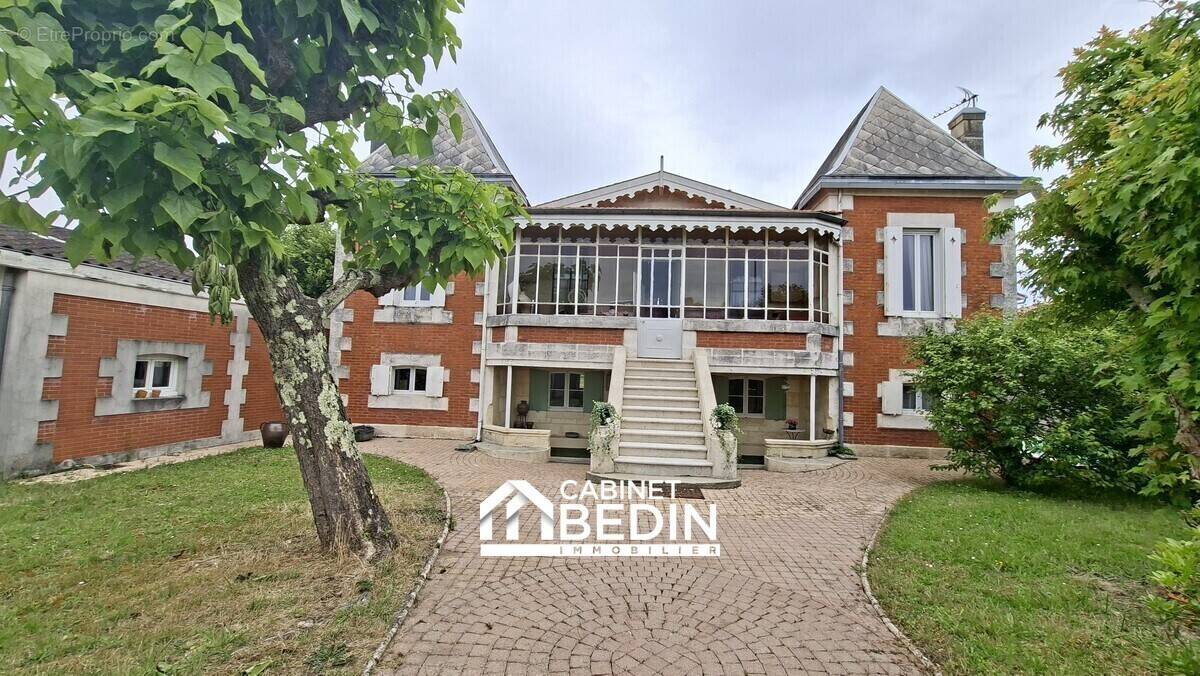 Photo Maison à Pessac au prix de 969 000€