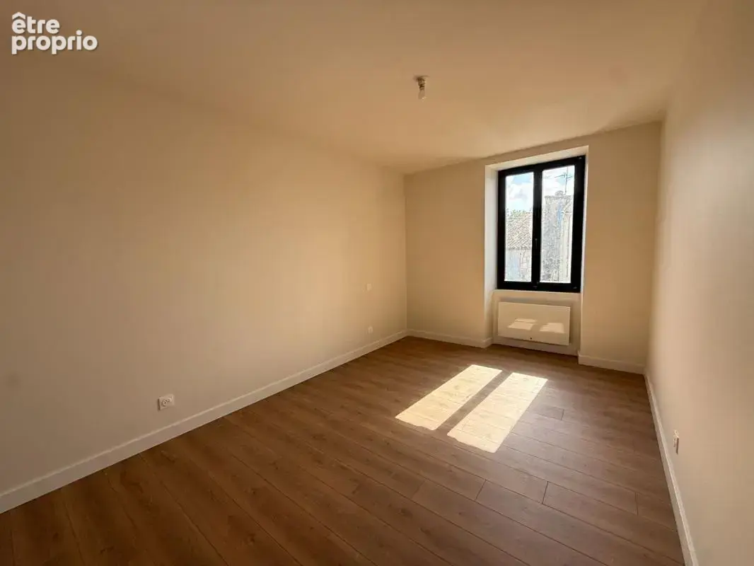 Maison Gond Pontouvre 6 pièce(s) 161 m2 - photo 15