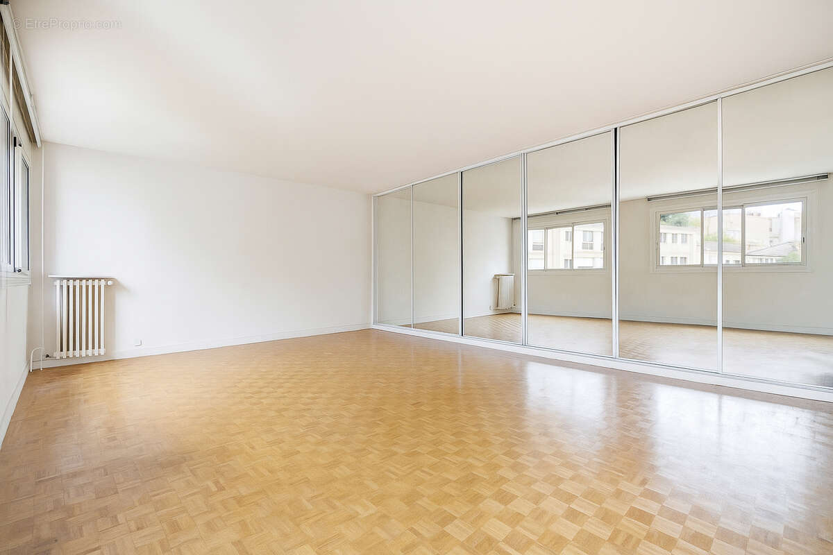 Appartement à PARIS-12E