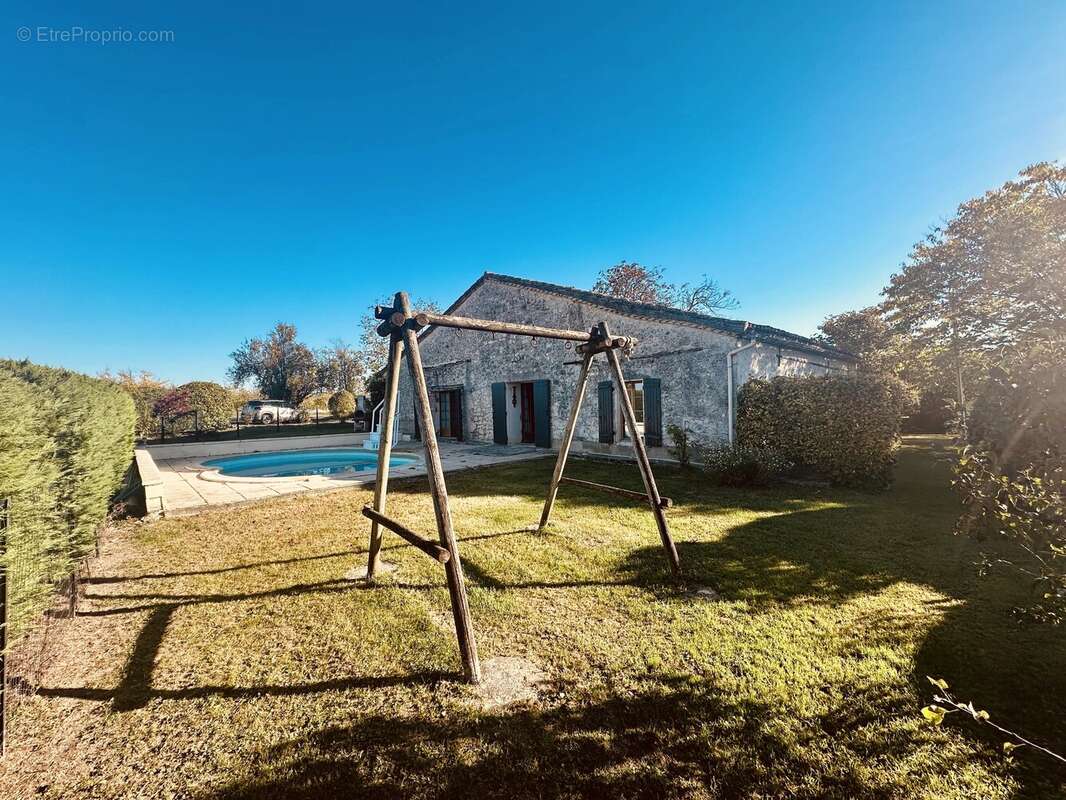 Maison à EYMET